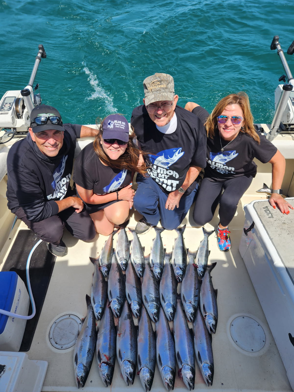 Charter fishing service Lake Michigan Wisconsin group