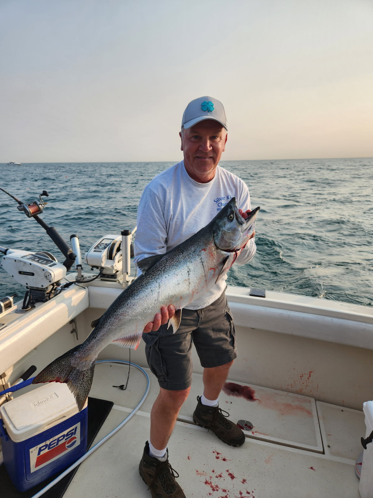 Milwaukee Wisconsin Lake Michigan charter fishing photo