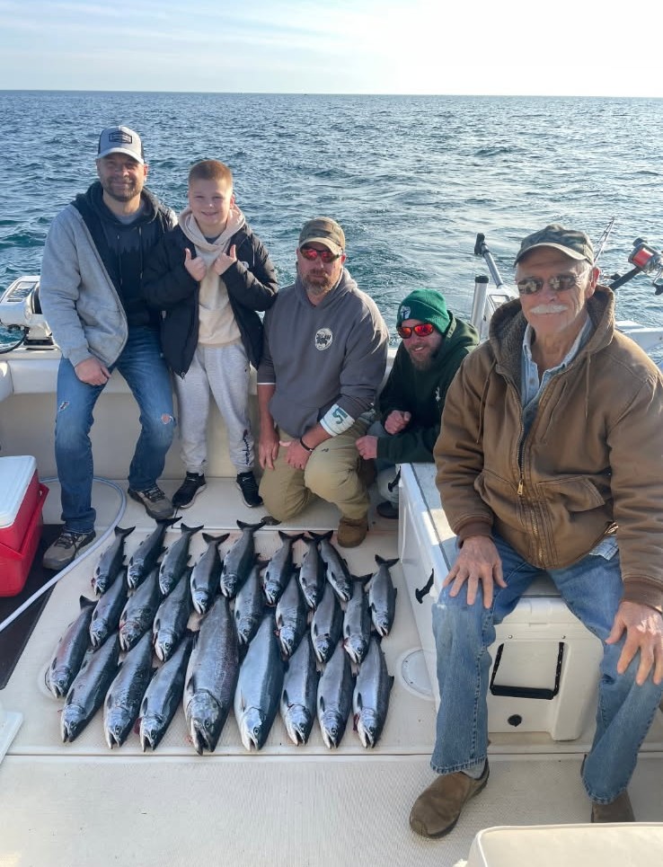 Wisconsin Lake Michigan salmon charter fishing catch