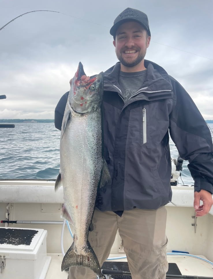 Lake Michigan charter fishing guide service Milwaukee