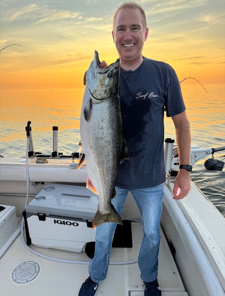 Milwaukee Lake Michigan fishing charter with guide