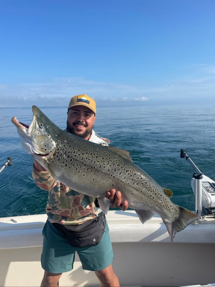 Milwaukee Wisconsin charter fishing adventure on Lake Michigan