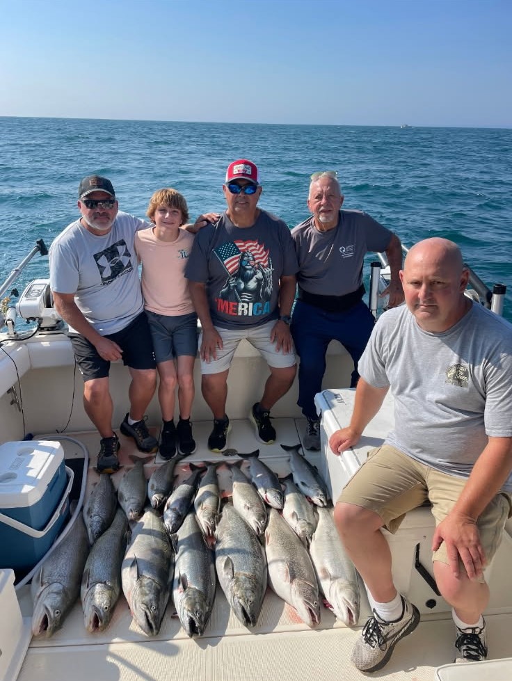 Milwaukee charter fishing Lake Michigan salmon catch